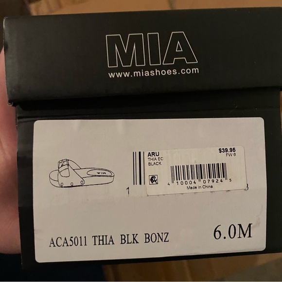 MIA Thia Sandals in Black - Picture 3 of 7